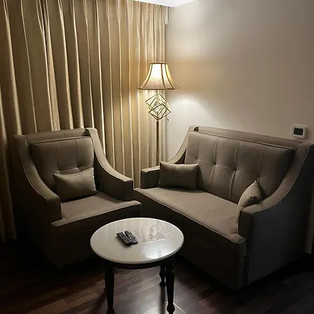 Hotel Home In By Amrik Sukhdev Sonipat Exterior photo