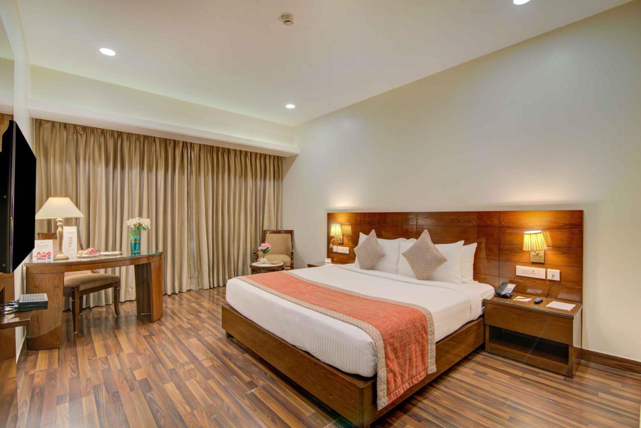 Hotel In By Amrik Sukhdev 4*