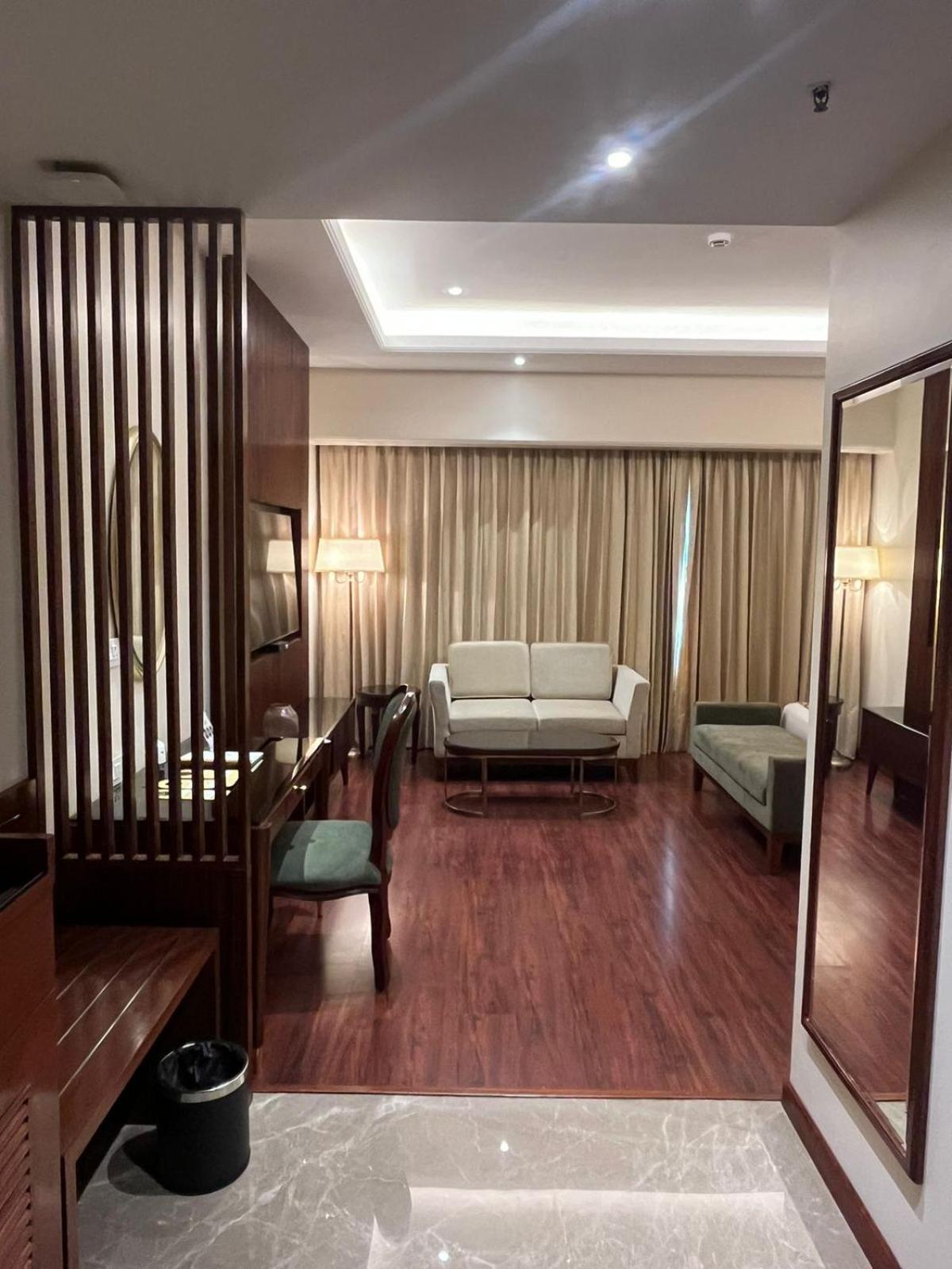 Hotel In By Amrik Sukhdev
