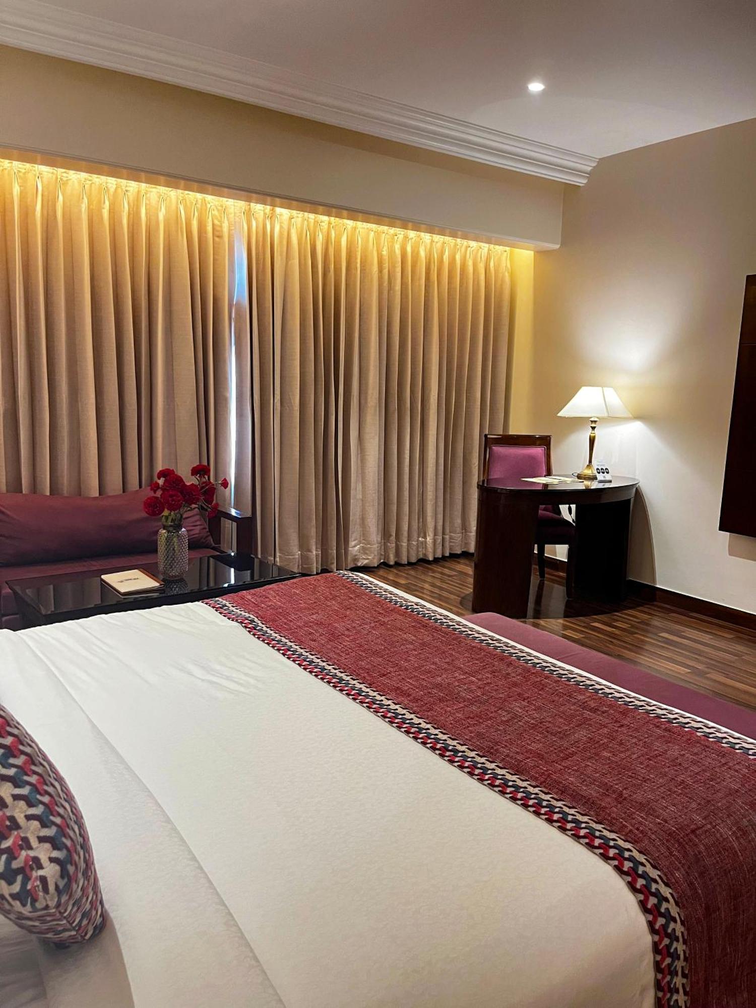 In By Amrik Sukhdev Hotel 4*